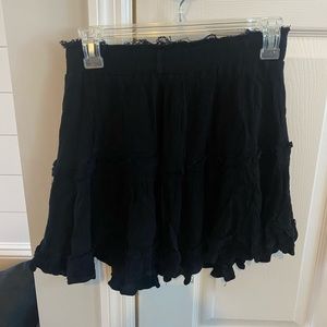 Show Po black skirt size US 4